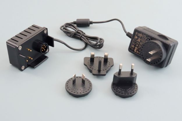 Picture of Charger for BB-2590  Battery (15V / 30V) Lithium Ion
