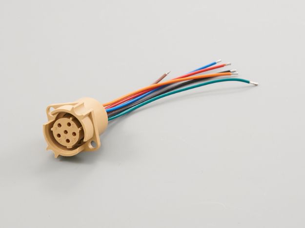 Picture of BB-2590 Female Connector w/wires in color:  sand