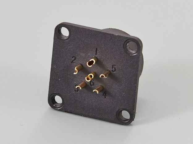 Picture of BB-2590 Plug Panel Mount w/Solder Cups