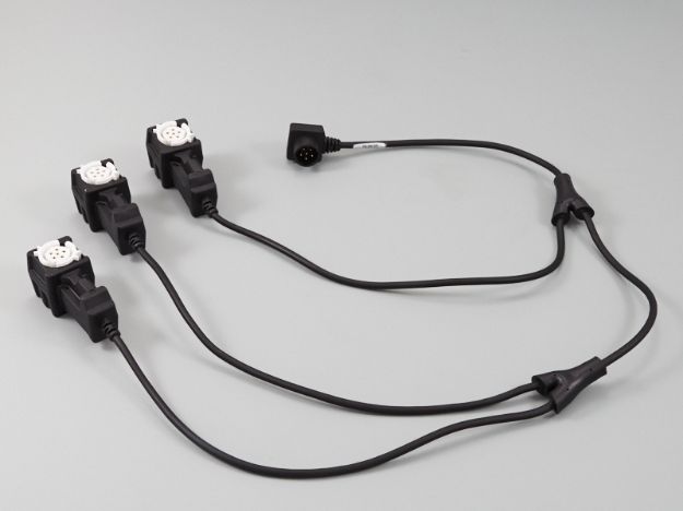 Picture of 24V 3-Way Splitter Cable Assembly