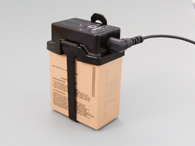 Picture of Pass-Thru Charger 12V Single Input/ Output 90° Exit