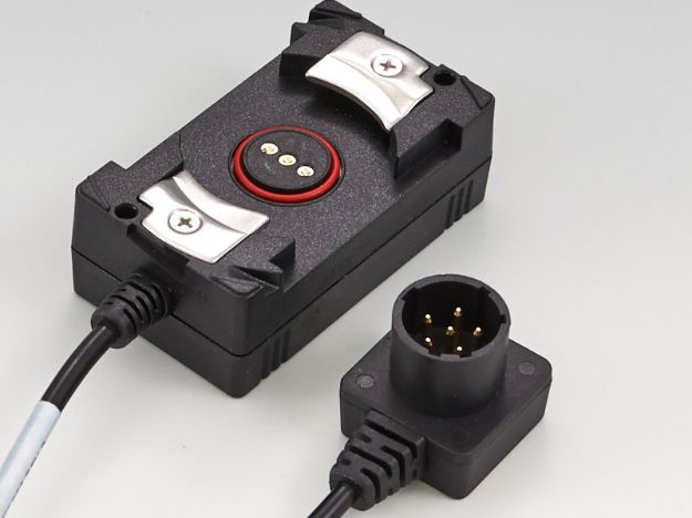 Picture of AN/PRC-152 BB-2590  Regulated Adapter