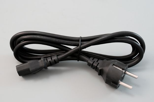 Picture of EU CEE7/7 to IEC  C13 Power Cord